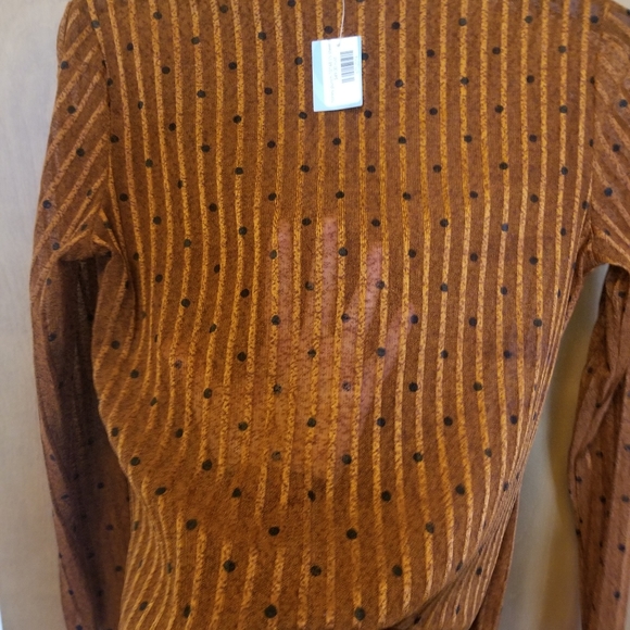 Semi-sheer textured mockneck - Picture 4 of 4